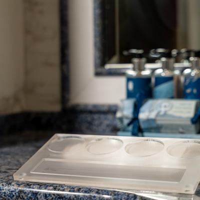 ESPOSITORI LINEA CORTESIA