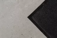 Present More hotel rugs and doormats, high-quality products with a refined design to welcome guests with style and comfort.