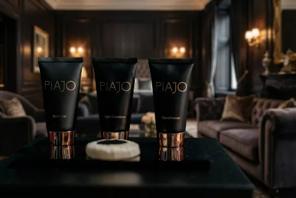 articoli-linea-cortesia-personalizzati-hotel-shampoo-balsamo-sapone