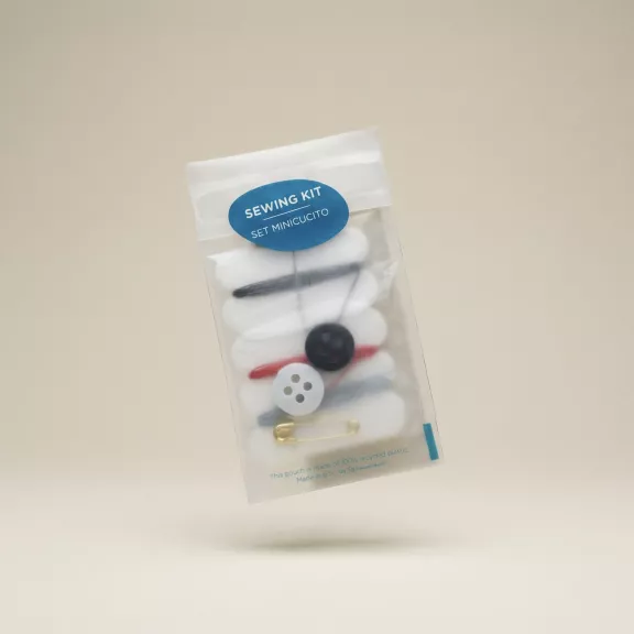 Touch line mini sewing set in a sachet